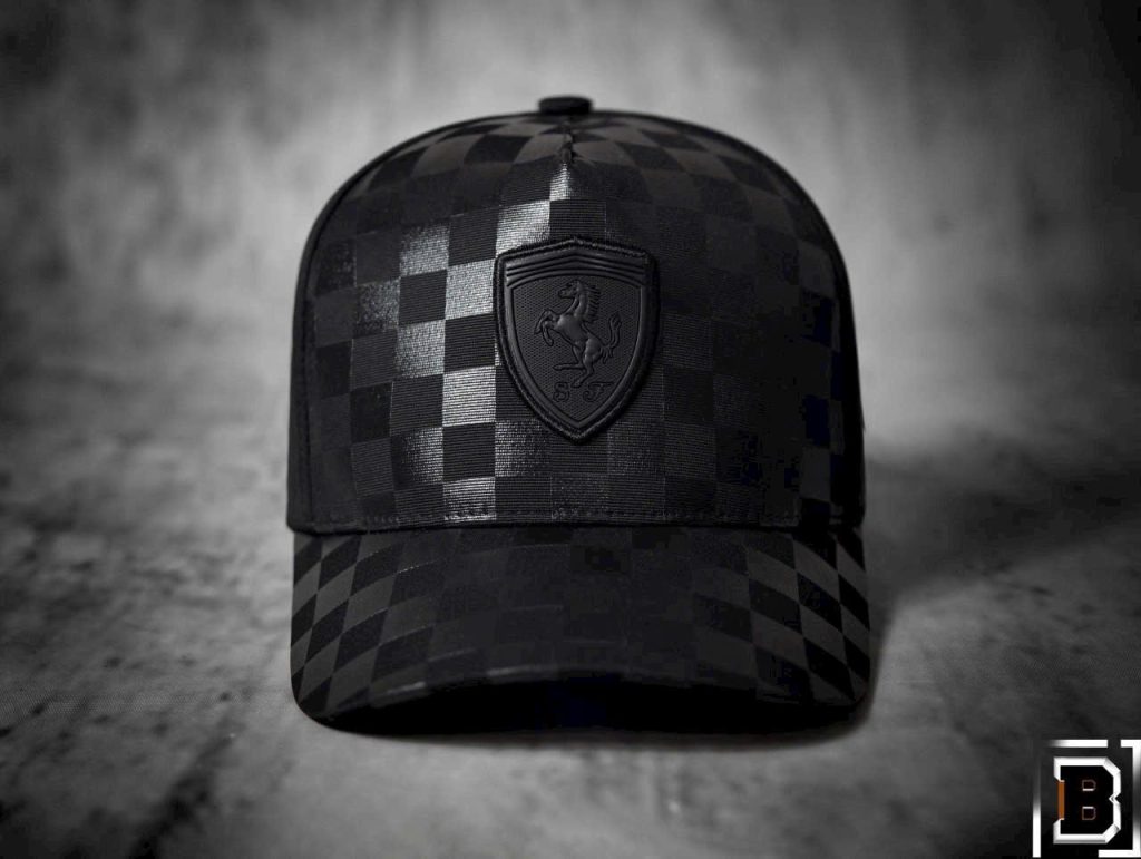 Mũ lưỡi trai logo Ferrari in hoạ tiết caro - d-caps.com D-caps.com - d-caps.com
