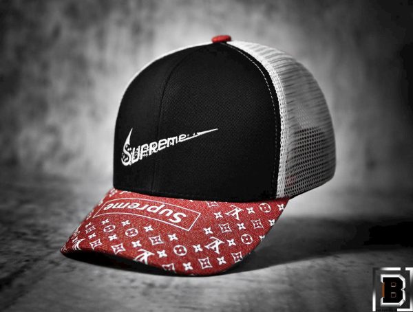 Mũ lưỡi trai Supreme phối hoạ tiết L.V